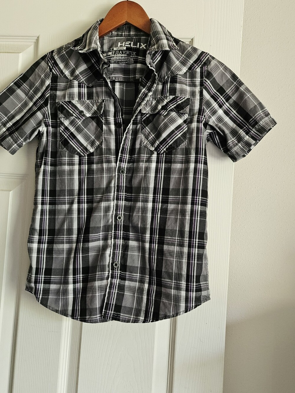 Helix M Button Up Short Sleeve Boys Excellent Condition
